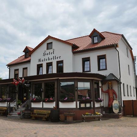 Hotel Ratskeller Neustadt Buitenkant foto