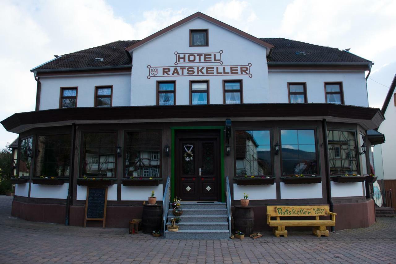 Hotel Ratskeller Neustadt Buitenkant foto
