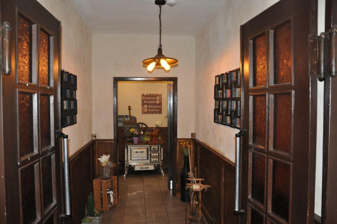Hotel Ratskeller Neustadt Buitenkant foto