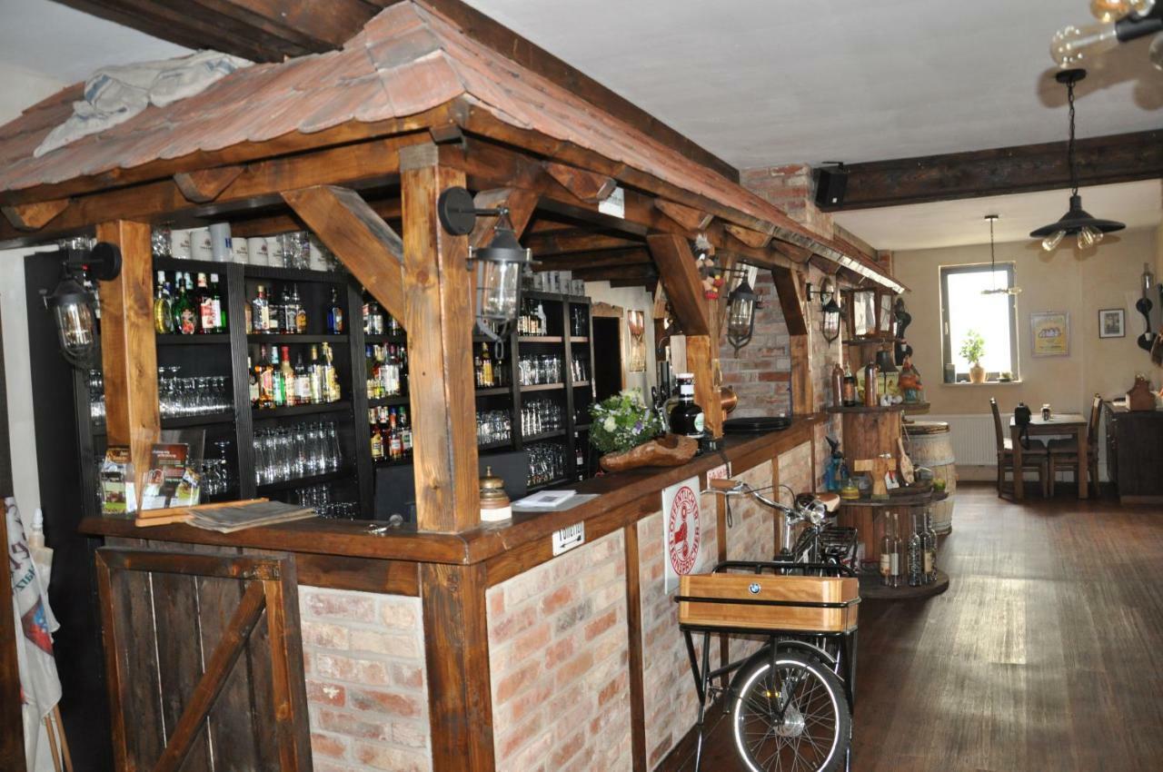 Hotel Ratskeller Neustadt Buitenkant foto