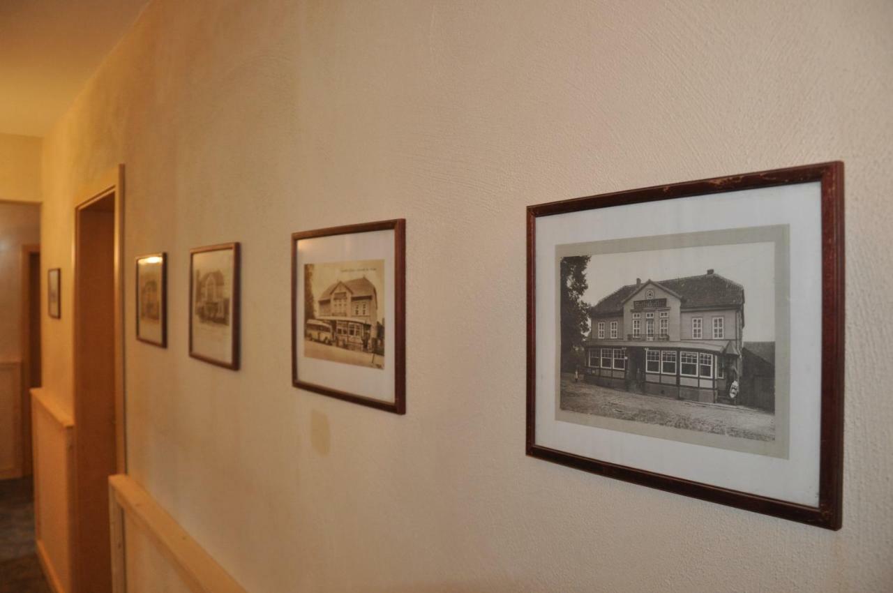 Hotel Ratskeller Neustadt Buitenkant foto